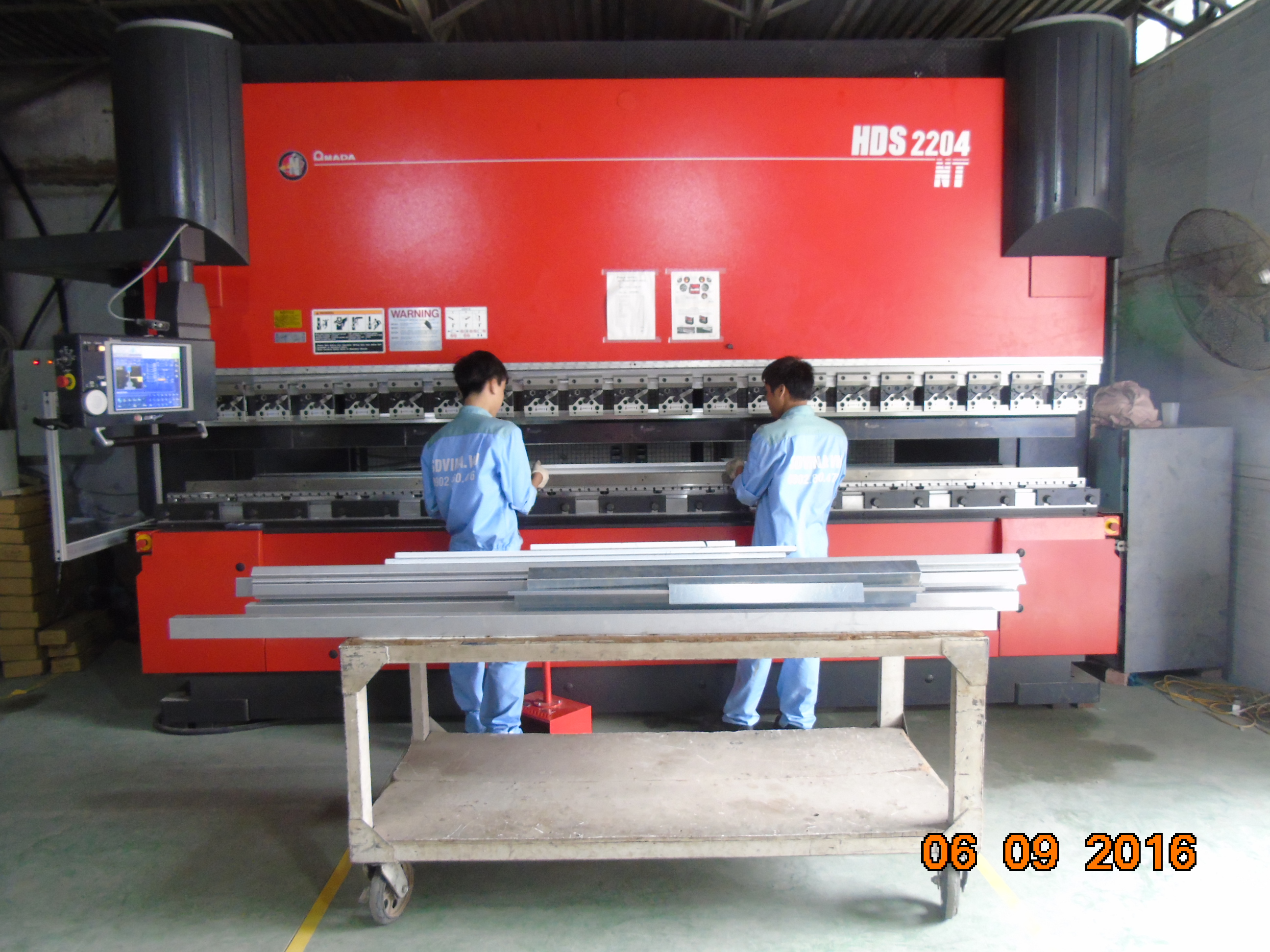 Thiết bị, máy móc sản xuất