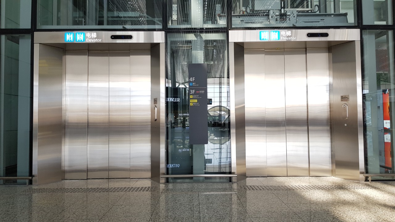 CỬA TẦNG THANG MÁY INOX LUXURY