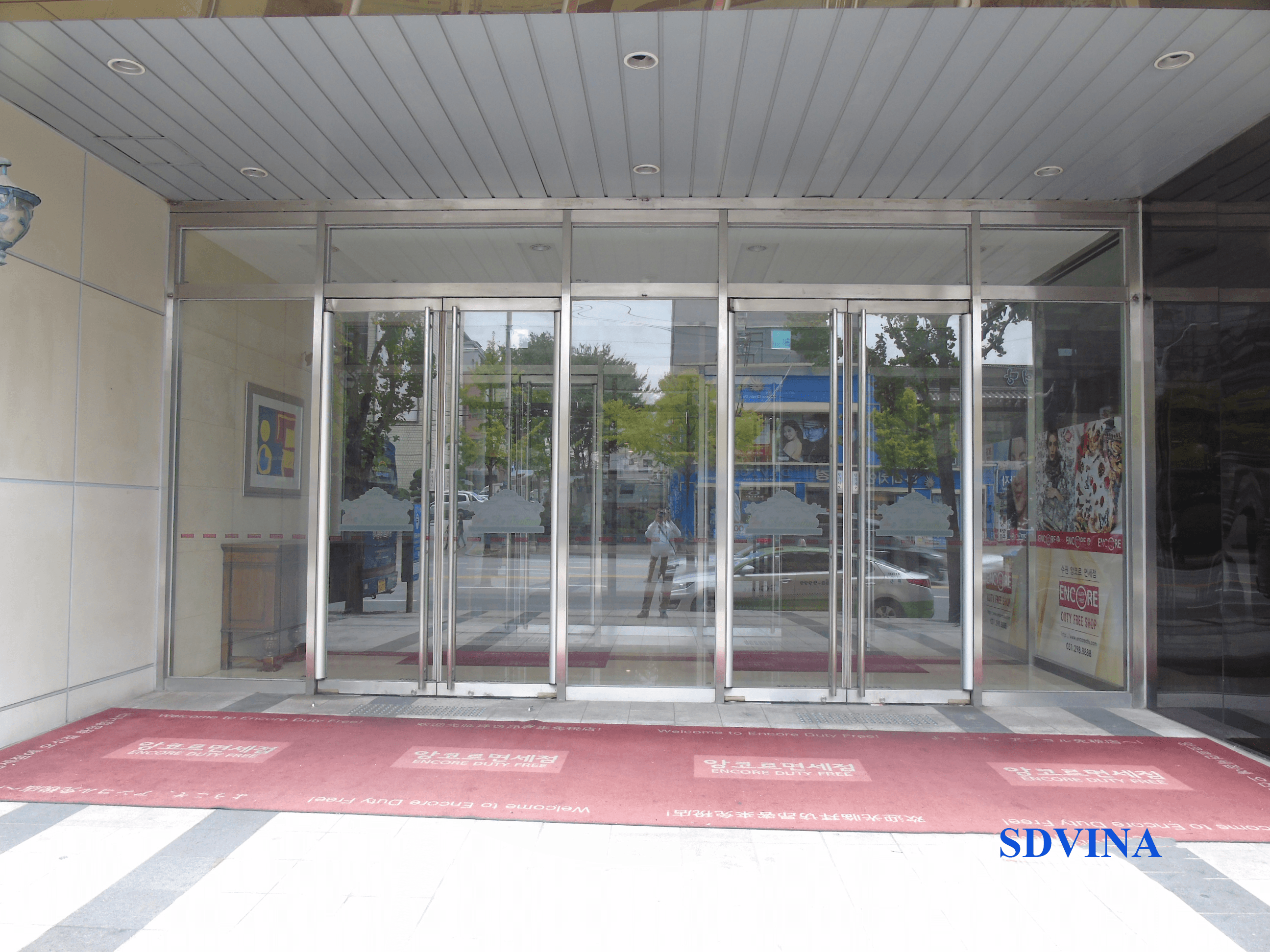 Cửa inox xước