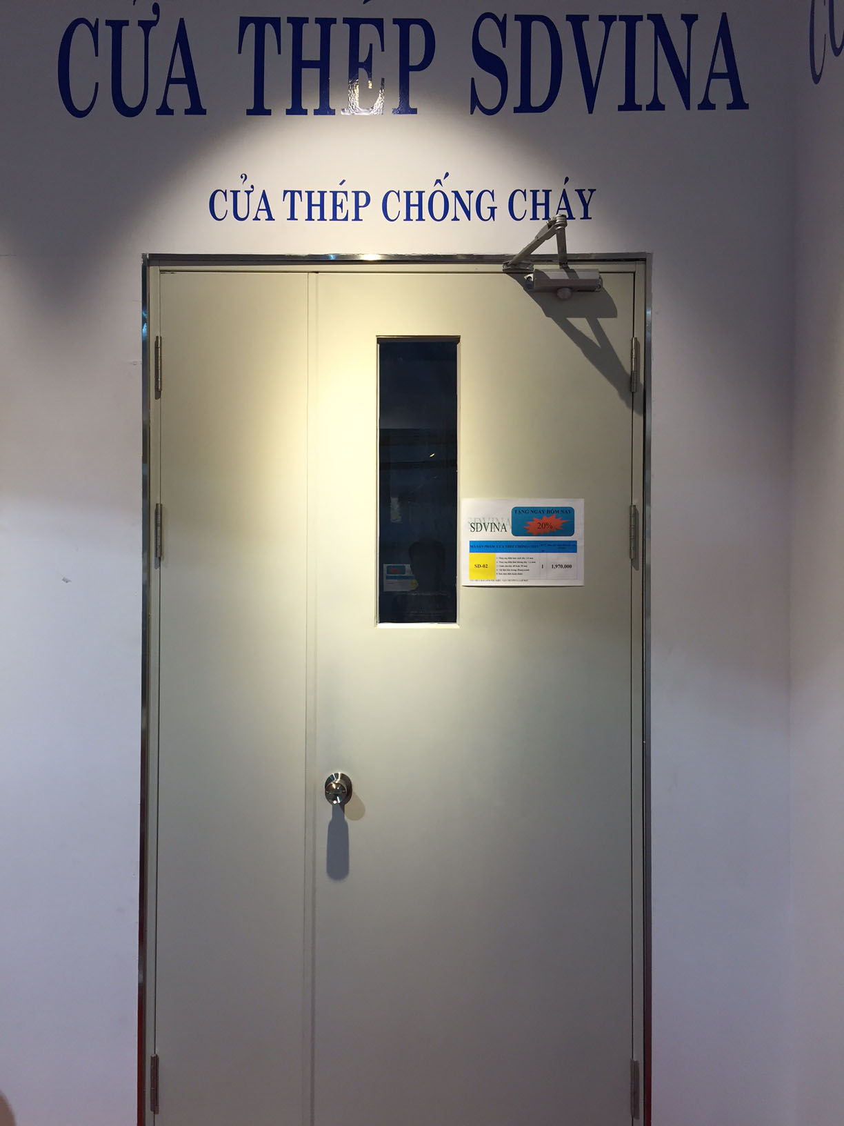 Cửa chống cháy 2 cánh ô kính