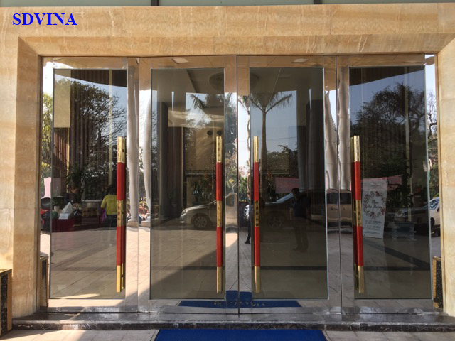 Cửa inox bóng B/A