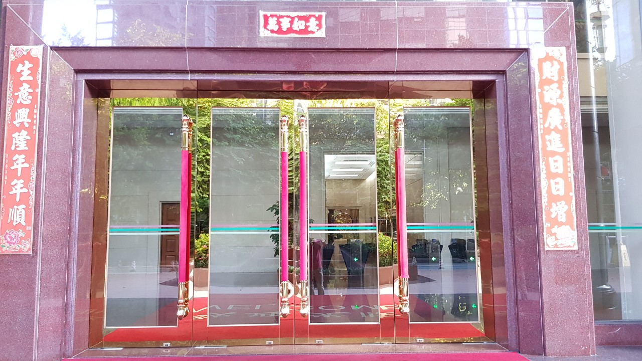 CỬA INOX LUXURY